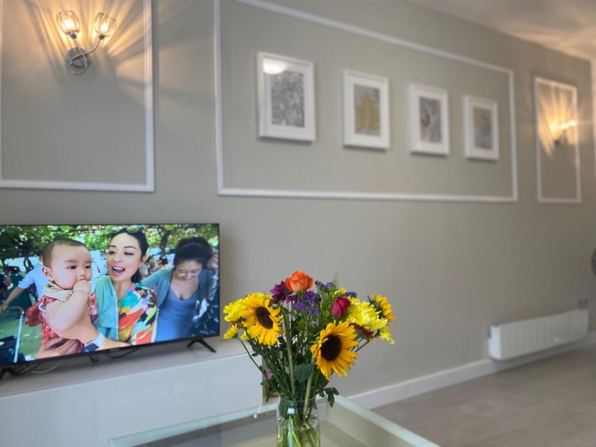 Stunning Apartment In Leeds- Financial District Leeds  Exteriör bild